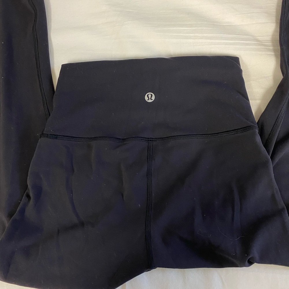 Size 2 Lulu align leggings in NEW condition!!